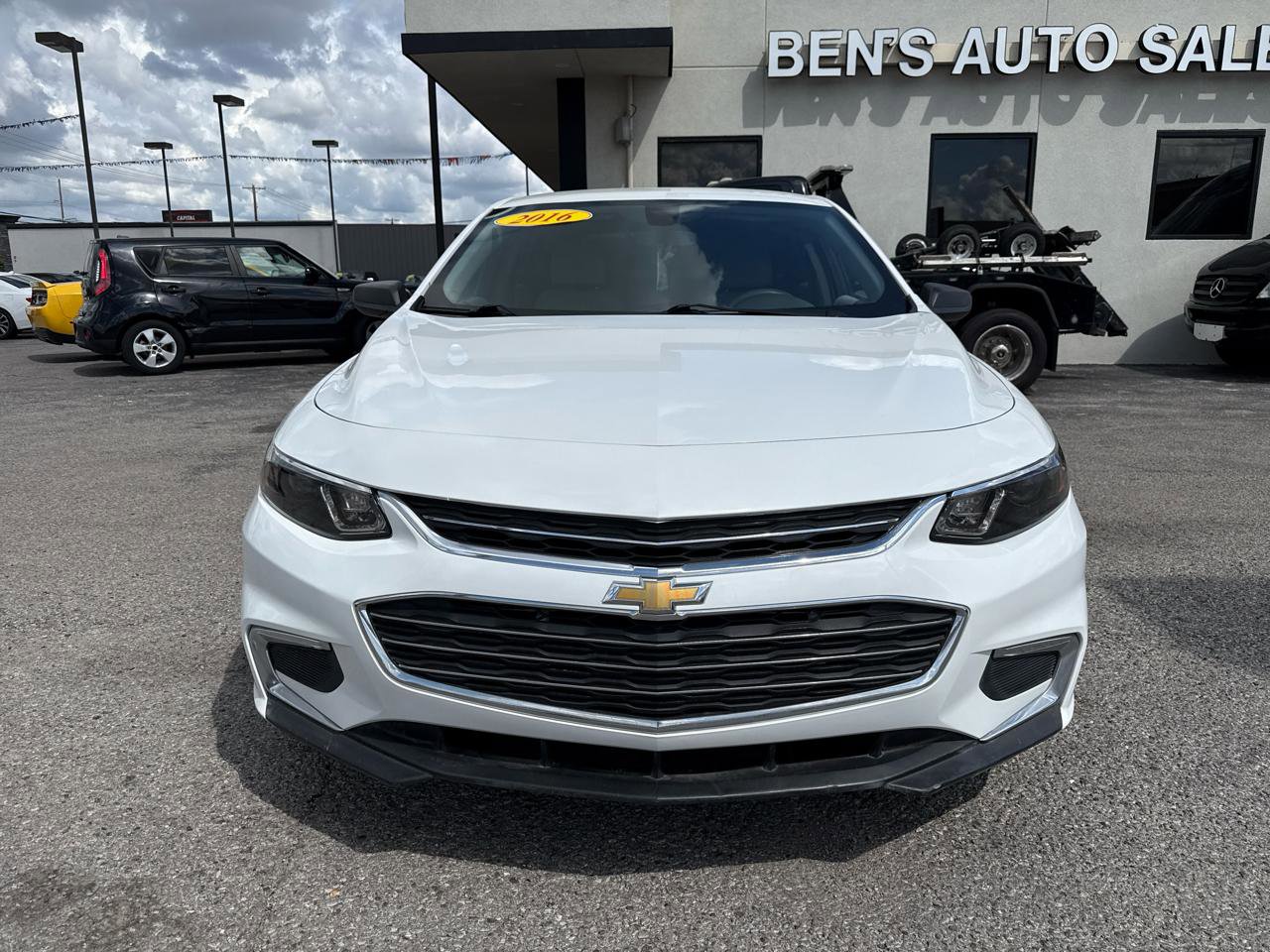 Used 2016 Chevrolet Malibu LS FWD image 3