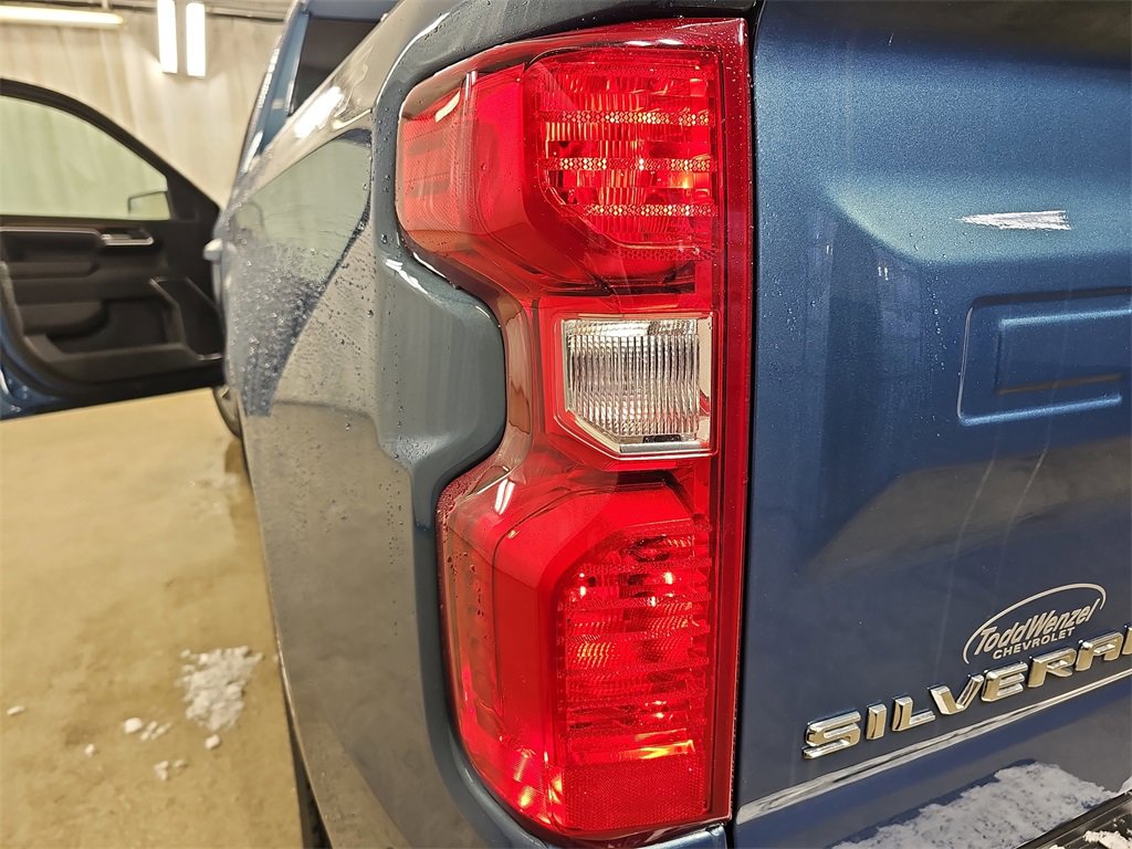 Certified 2024 Chevrolet Silverado 1500 LT image 40