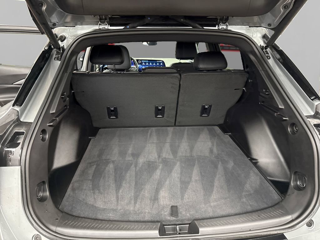 Used 2025 Chevrolet Equinox EV LT image 11