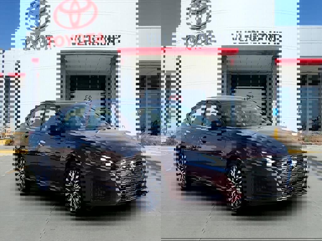 Used 2024 Nissan Altima 2.5 SV image 8