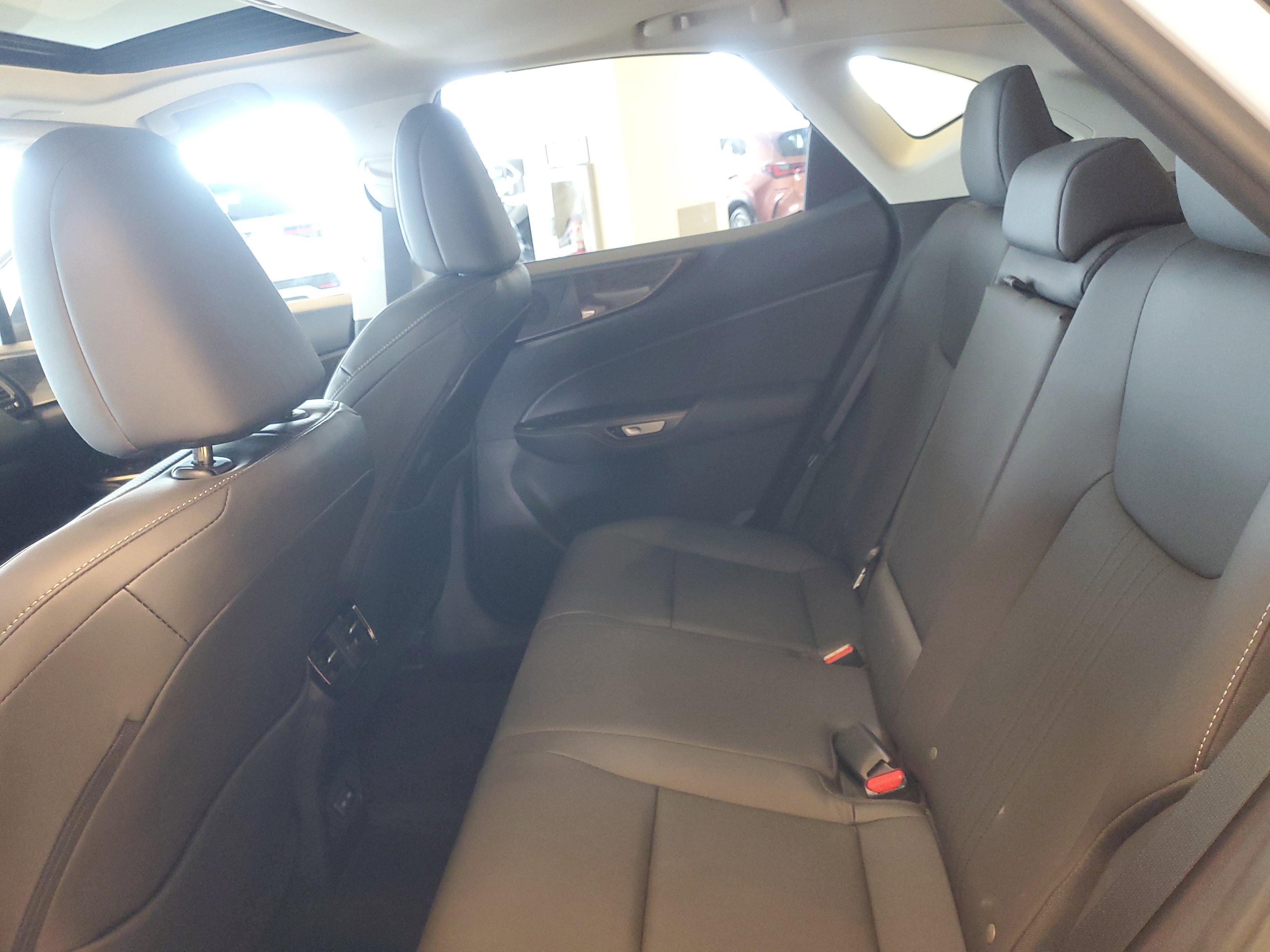 Used 2025 Lexus NX 250 FWD w/ Accessory Package (Z1) image 15