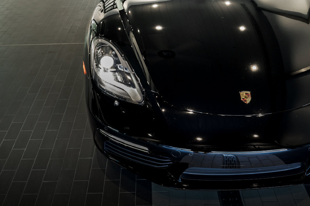 Used 2025 Porsche 718 Cayman RWD image 29