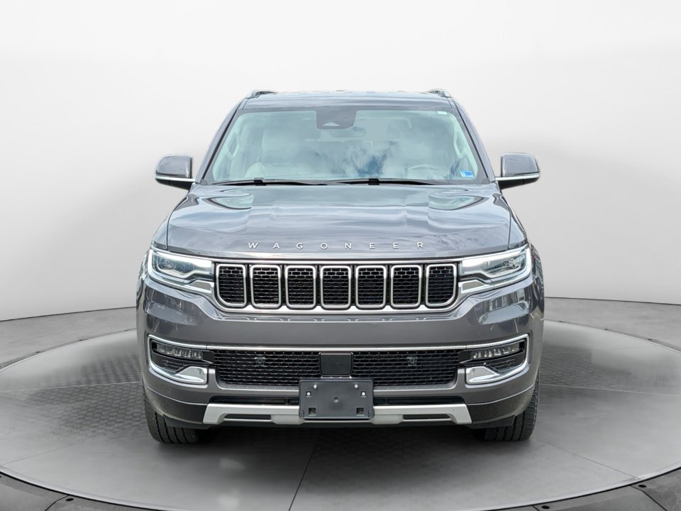 Used 2022 Jeep Wagoneer Series II AWD/4WD image 2