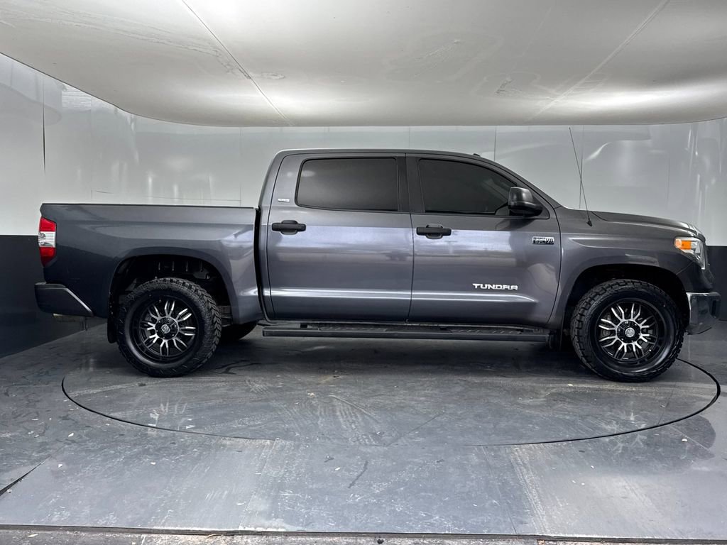 Used 2017 Toyota Tundra SR5 w/ SR5 Upgrade Package image 2