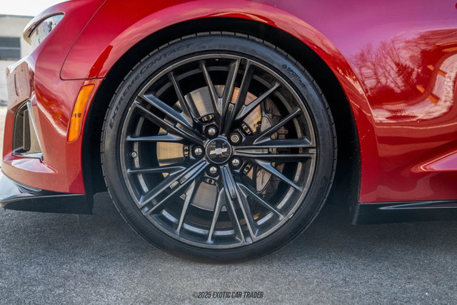 Used 2019 Chevrolet Camaro ZL1 image 68