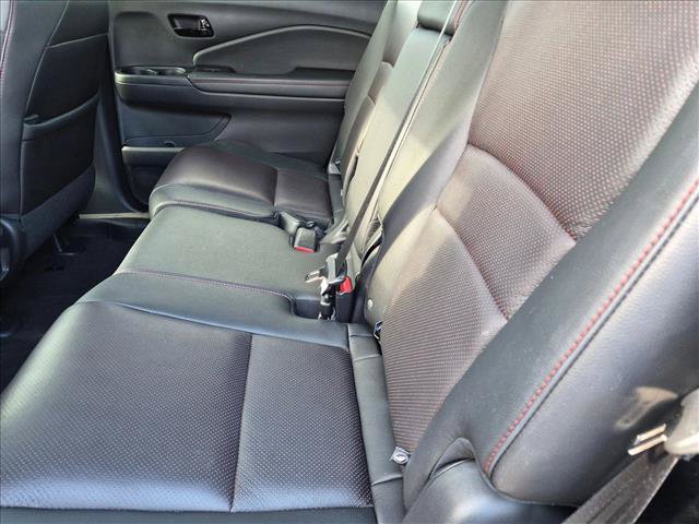 Used 2024 Honda Passport Black Edition image 19