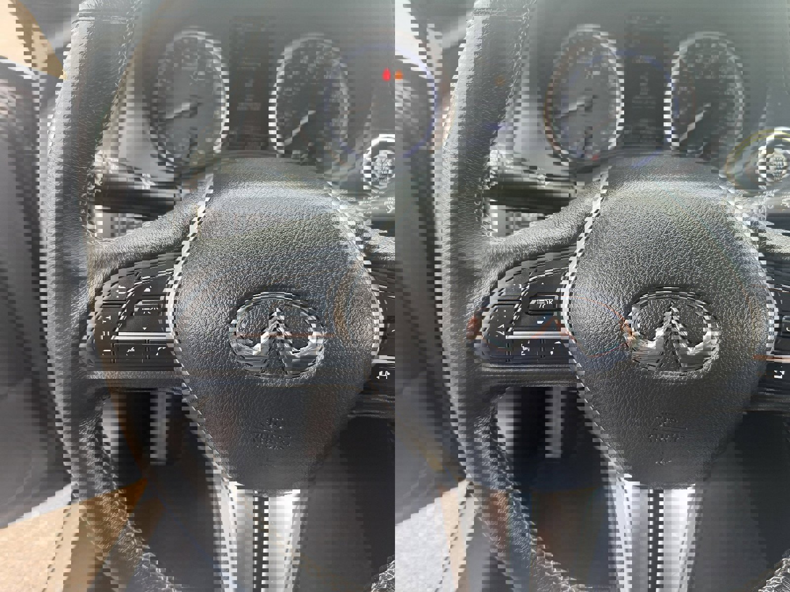 Used 2018 INFINITI Q60 3.0t Luxe w/ Sensory Package 3.0T Luxe image 25