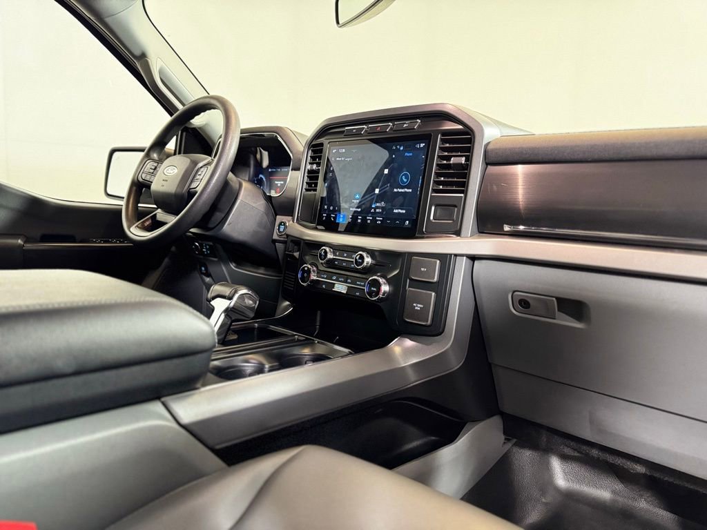 Used 2022 Ford F150 Lightning Pro image 9