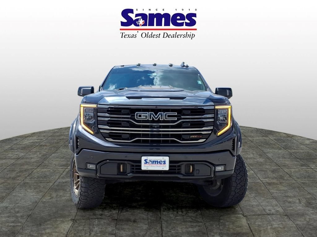 Used 2023 GMC Sierra 1500 AT4 w/ Technology Package AWD/4WD image 11