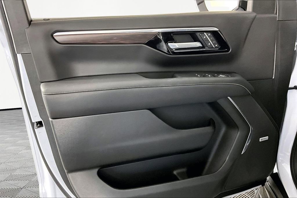 Certified 2026 Chevrolet Tahoe Premier w/ Sun And Tow Package image 19