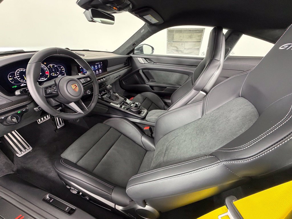 New 2026 Porsche 911 GT3 RWD image 4