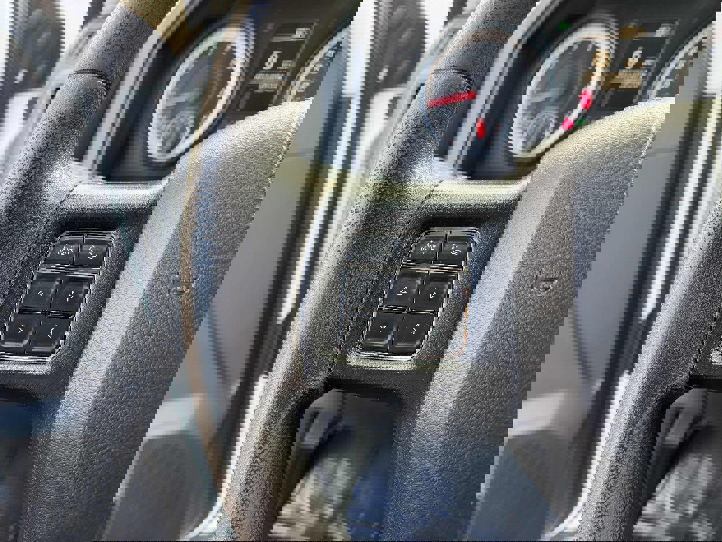 Used 2017 RAM 3500 Tradesman w/ Chrome Appearance Group AWD/4WD image 15