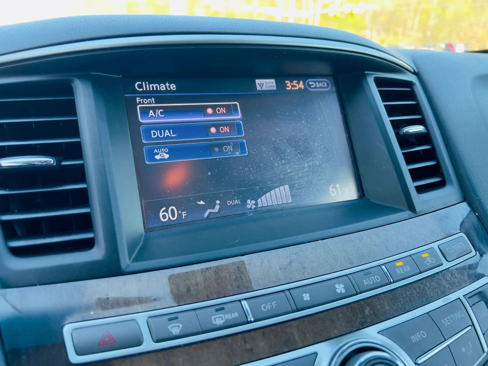 Used 2014 INFINITI QX60 AWD w/ Deluxe Touring Package image 38