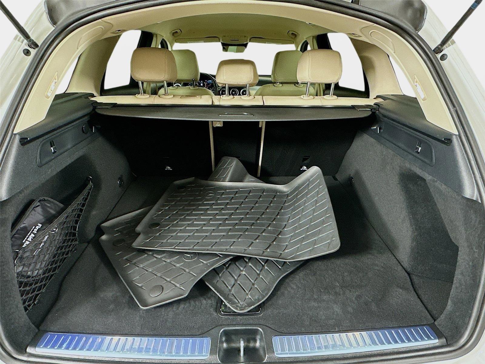 Certified 2022 Mercedes-Benz GLC 300 4MATIC image 33