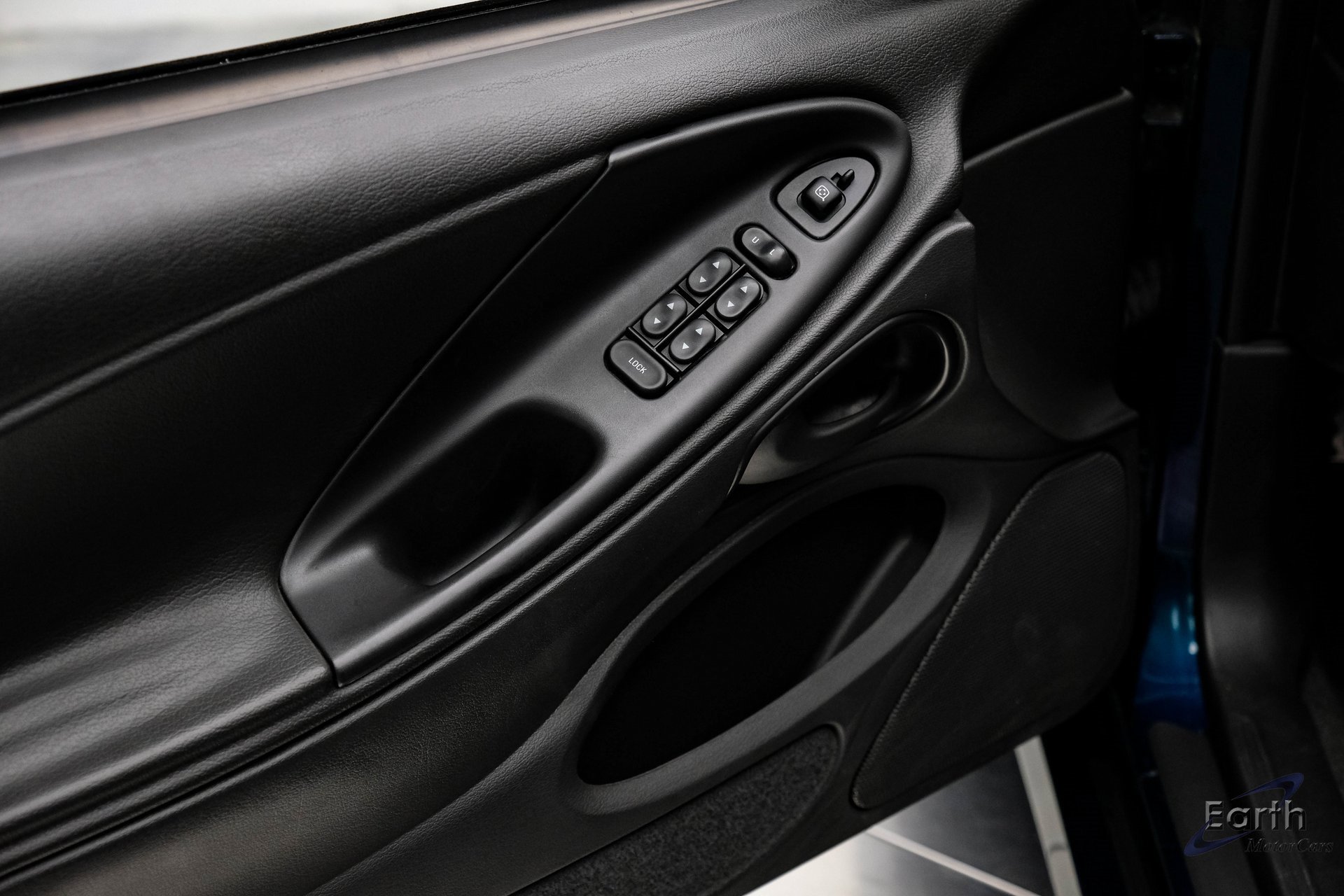 Used 2004 Ford Mustang Cobra image 77