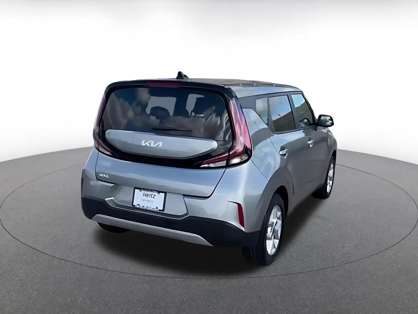 Used 2025 Kia Soul LX w/ LX Technology Package image 14