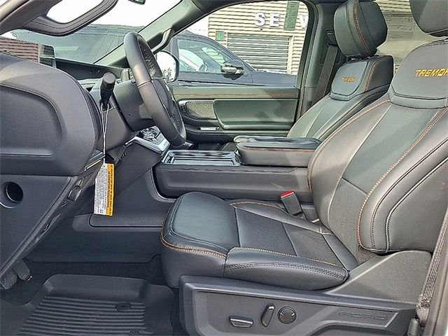 New 2026 Ford Expedition Tremor image 7