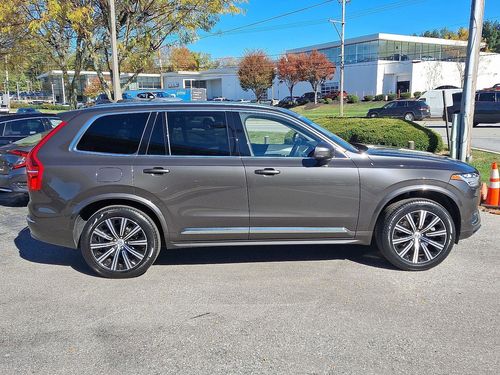 Certified 2024 Volvo XC90 B5 Core w/ Protection Package Premier image 7