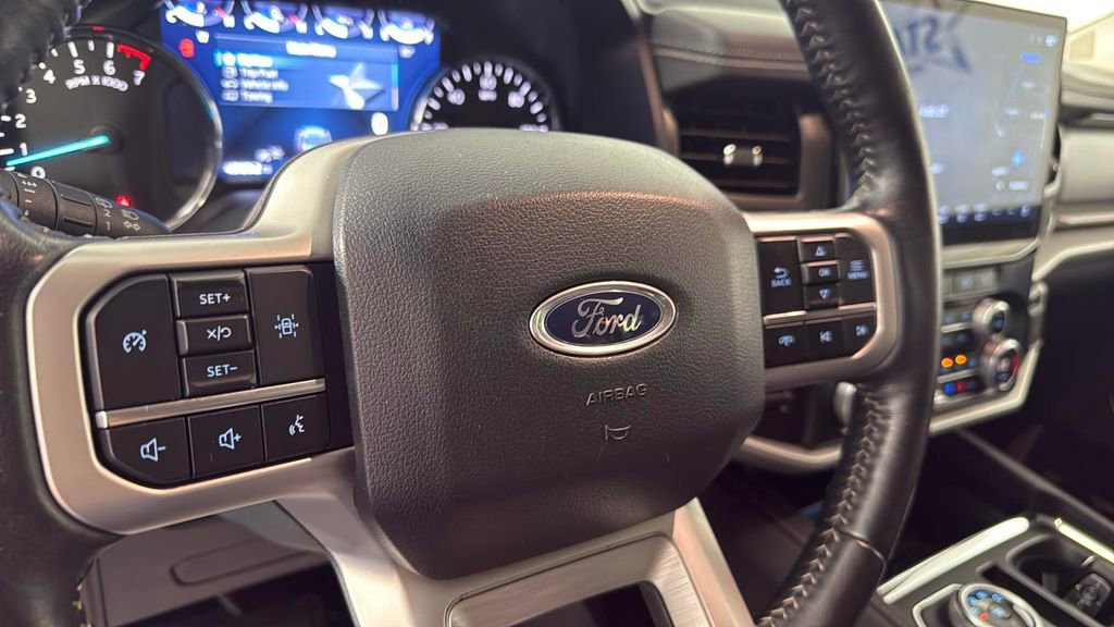 Used 2024 Ford Expedition Max XLT AWD/4WD image 25