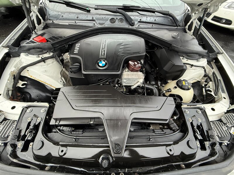 Used 2015 BMW 228i xDrive Coupe AWD/4WD image 10