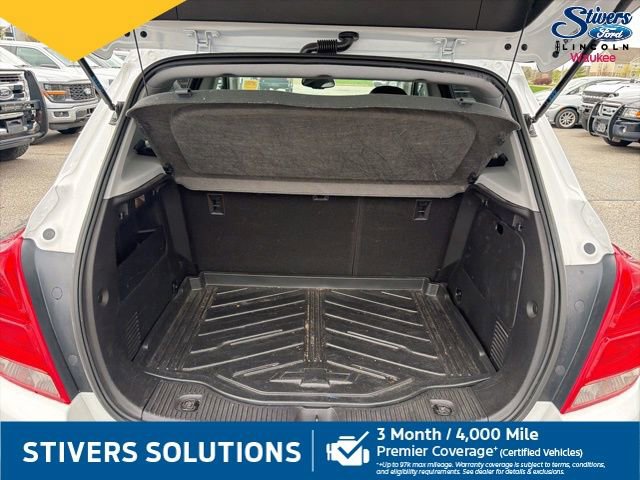 Used 2020 Chevrolet Trax LT w/ Driver Confidence Package image 9