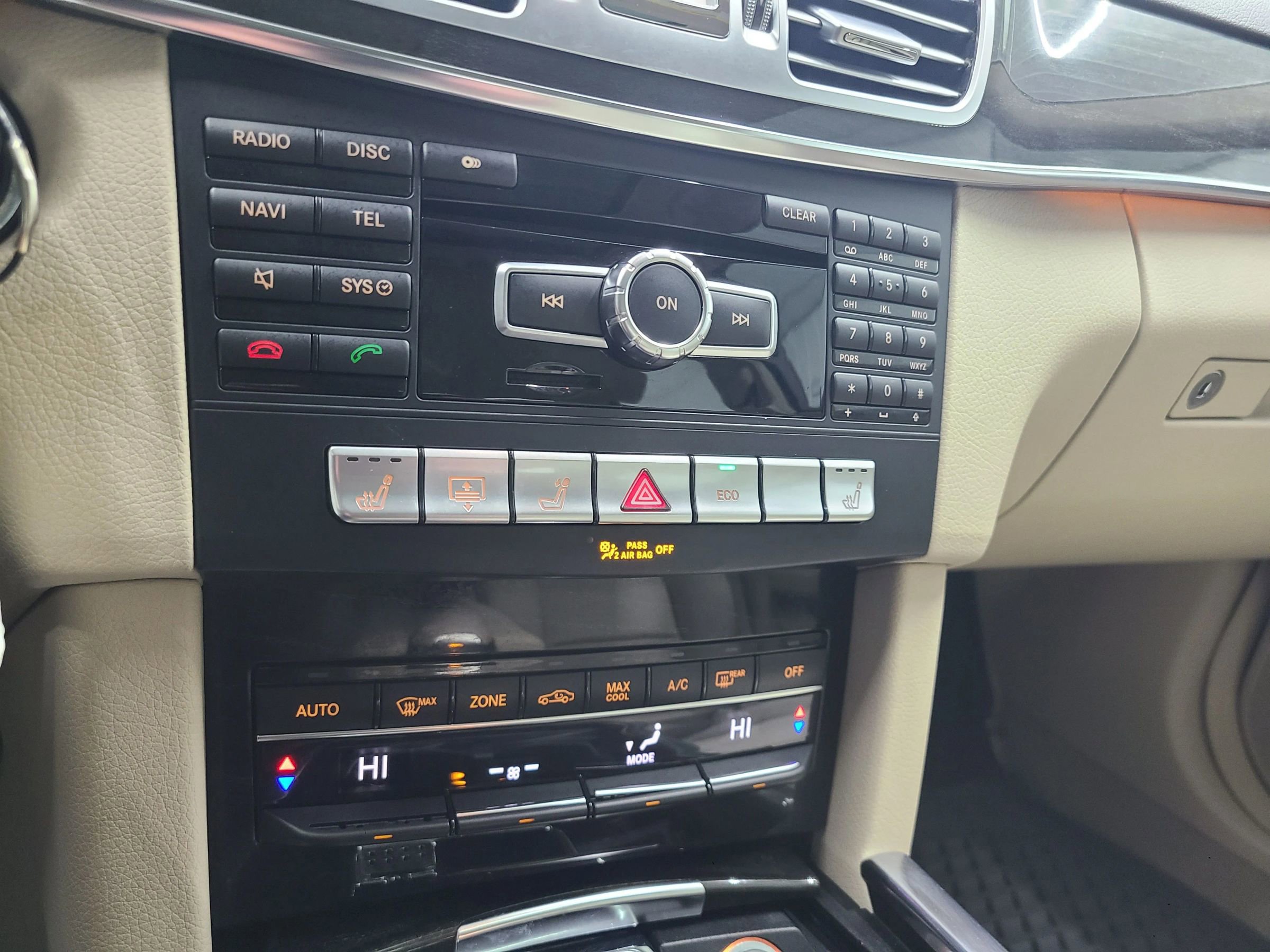 Used 2014 Mercedes-Benz E 350 Sedan image 33