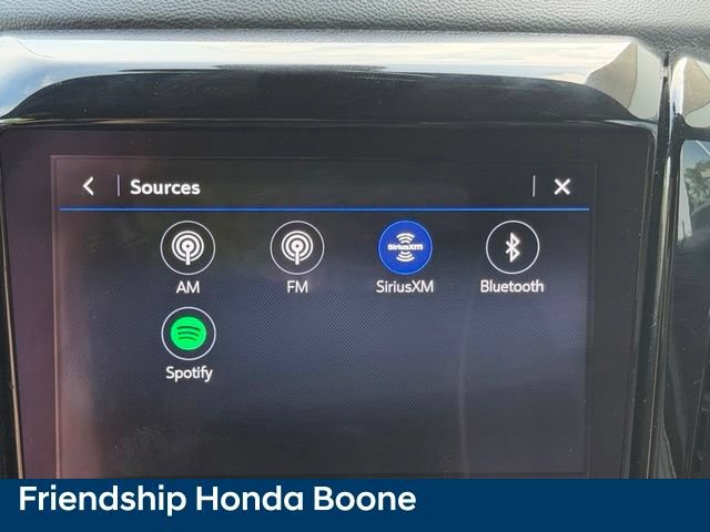 Used 2023 Chevrolet Traverse Premier FWD image 23