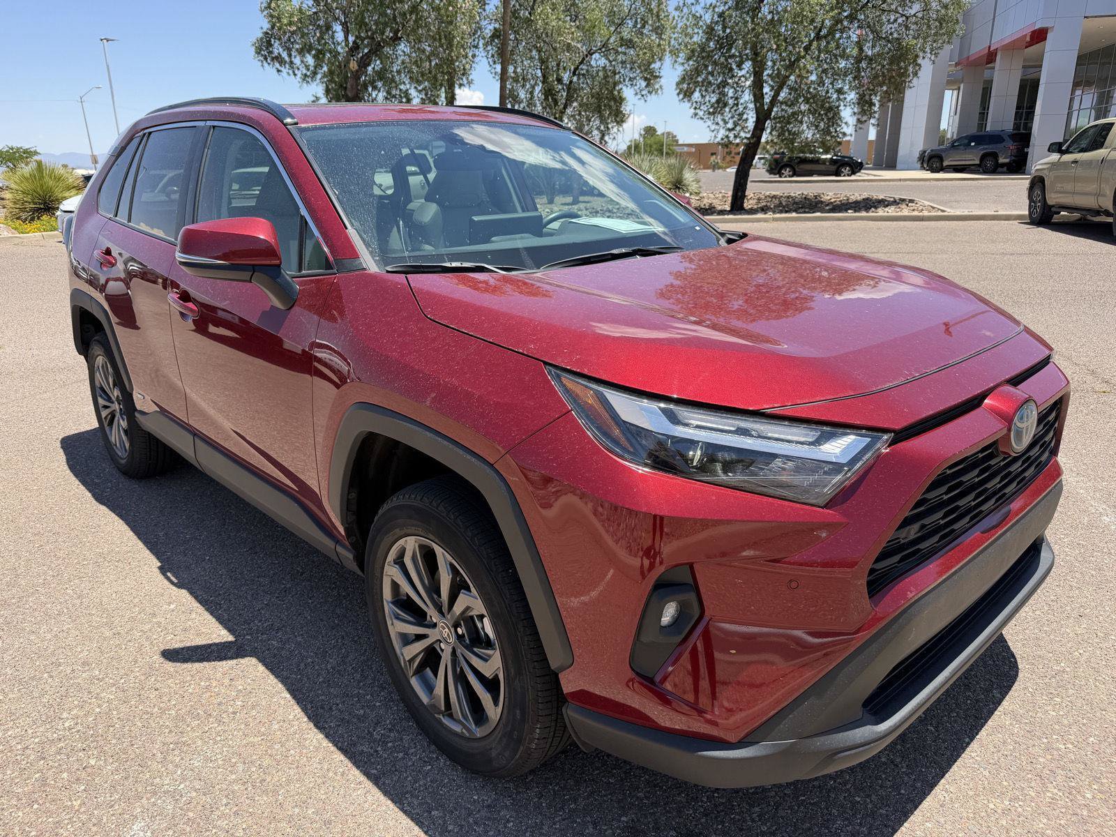 Used 2023 Toyota RAV4 XLE Premium AWD/4WD image 7