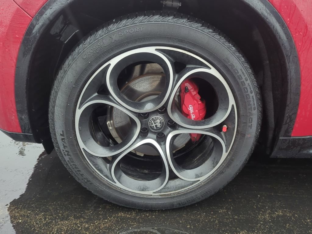 Used 2025 Alfa Romeo Stelvio Sprint w/ Veloce Package image 14