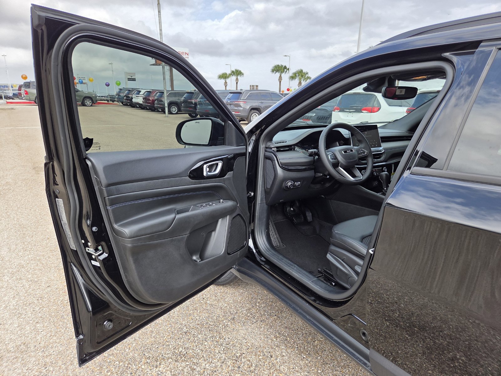 New 2026 Jeep Compass Latitude AWD/4WD image 12