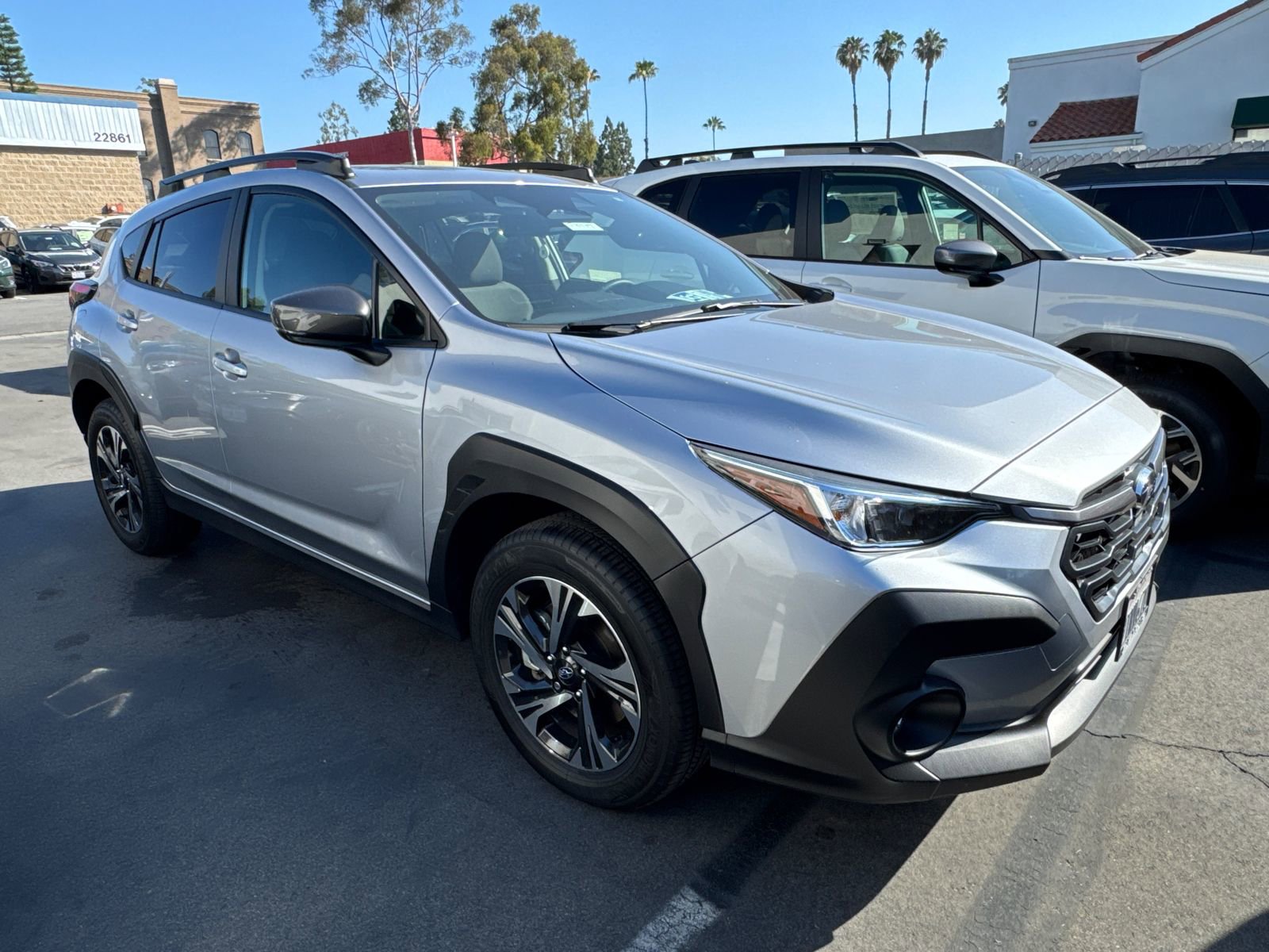 Used 2025 Subaru Crosstrek 2.0i Premium AWD/4WD image 2
