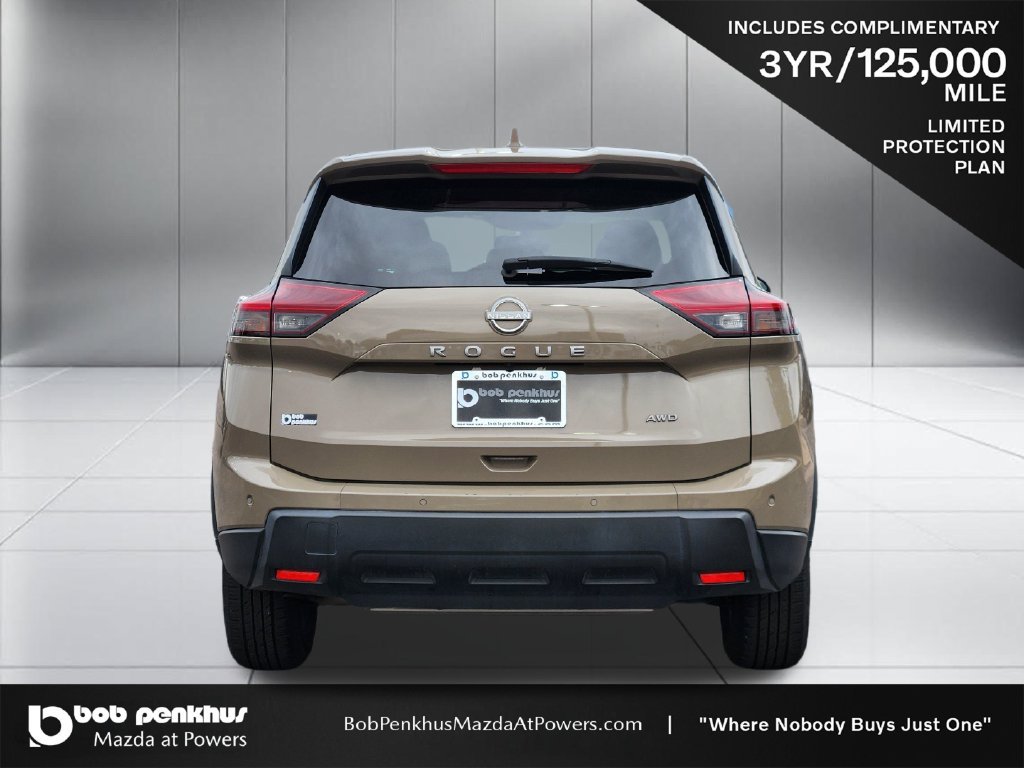 Used 2025 Nissan Rogue SV AWD/4WD image 26