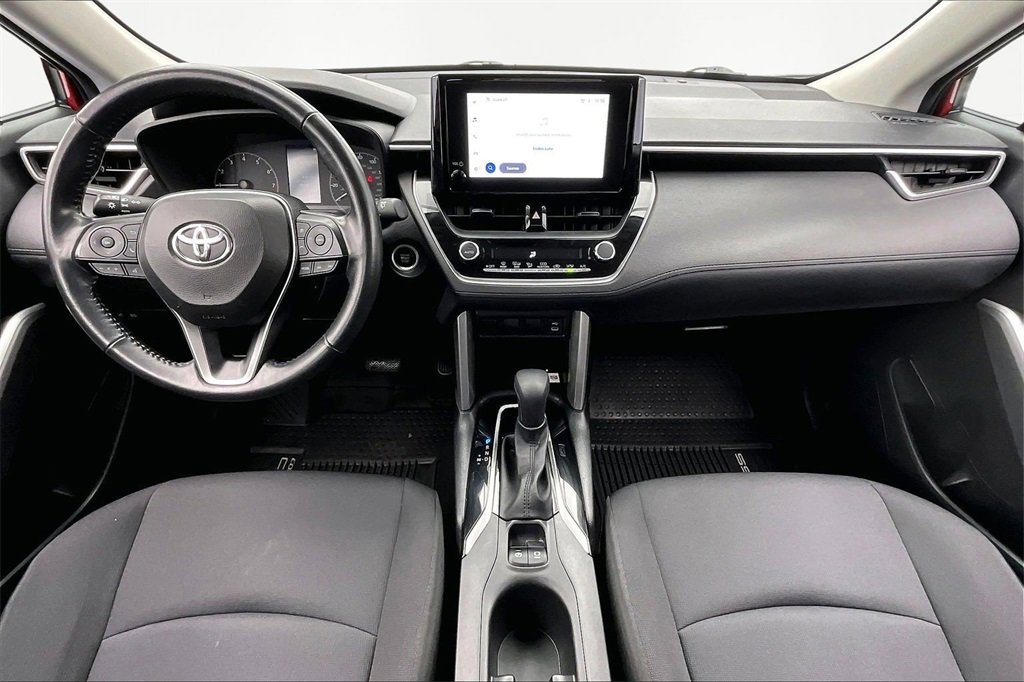 Used 2023 Toyota Corolla Cross LE image 16
