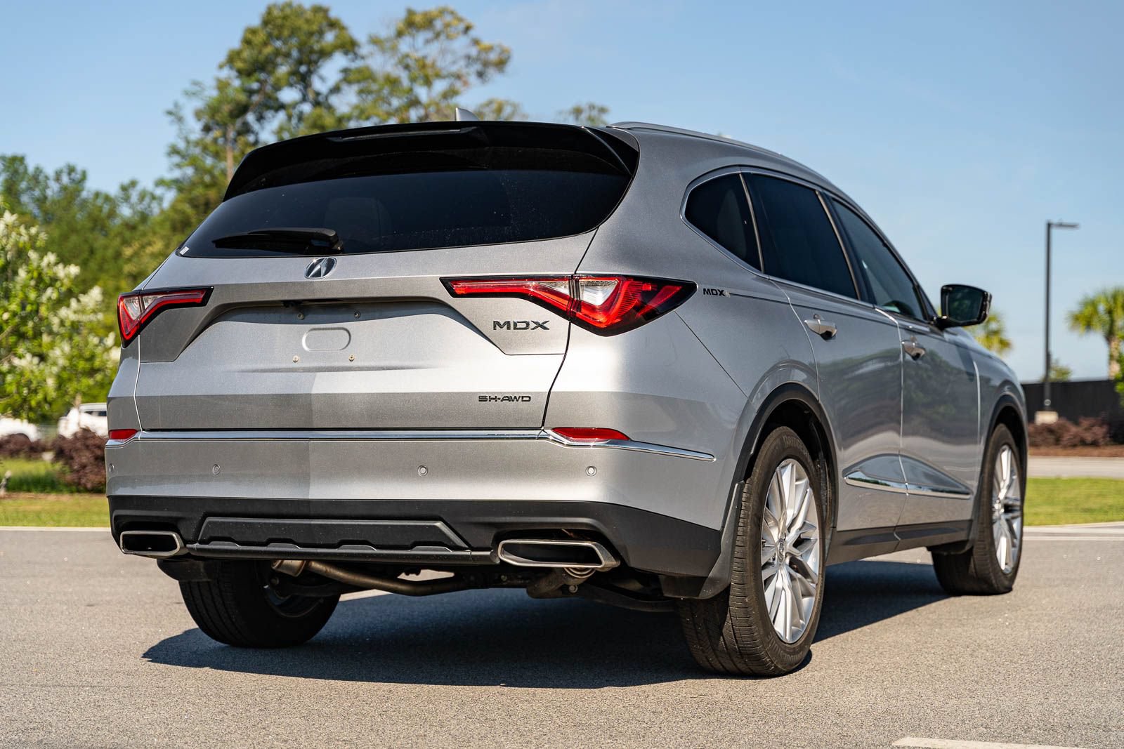 Used 2023 Acura MDX SH-AWD w/ Advance Package image 7