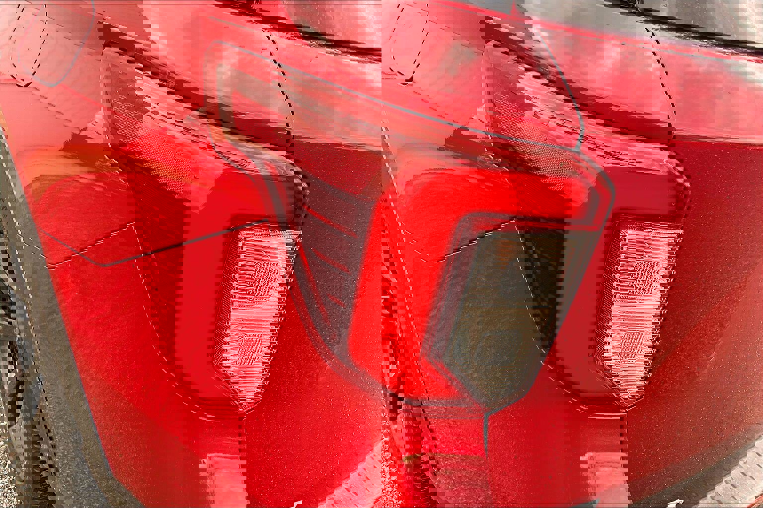 Used 2020 Ford Explorer ST w/ ST Street Pack image 35