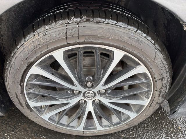 Used 2019 Toyota Camry SE image 26