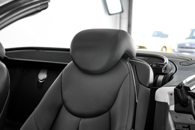 Used 2005 Mercedes-Benz SL 600 V12 AUTOMATIC NAVIGATION LEATH image 25