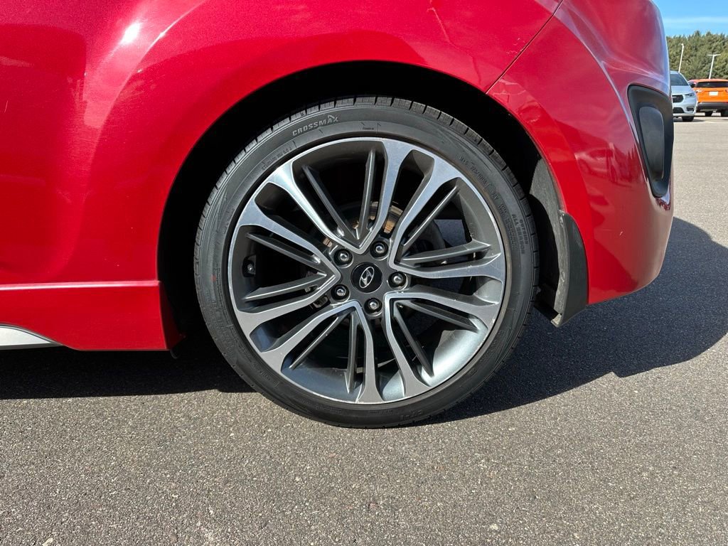 Used 2016 Hyundai Veloster Turbo FWD image 8