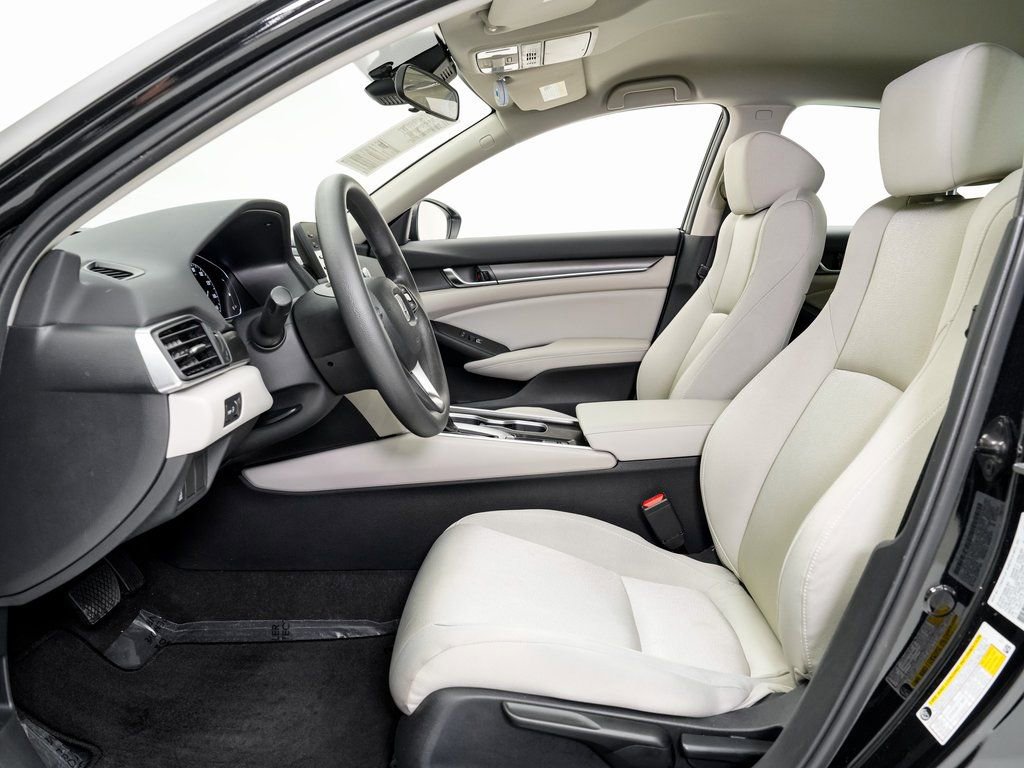 Used 2018 Honda Accord LX image 6