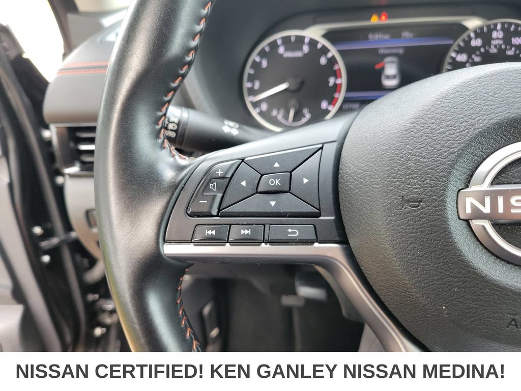 Certified 2025 Nissan Sentra SR FWD image 31
