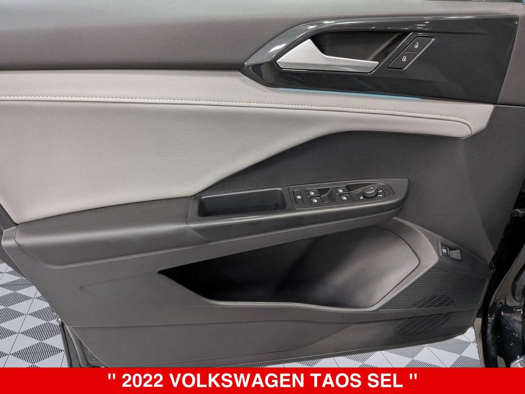 Used 2022 Volkswagen Taos SEL w/ Panoramic Sunroof Package AWD/4WD image 14