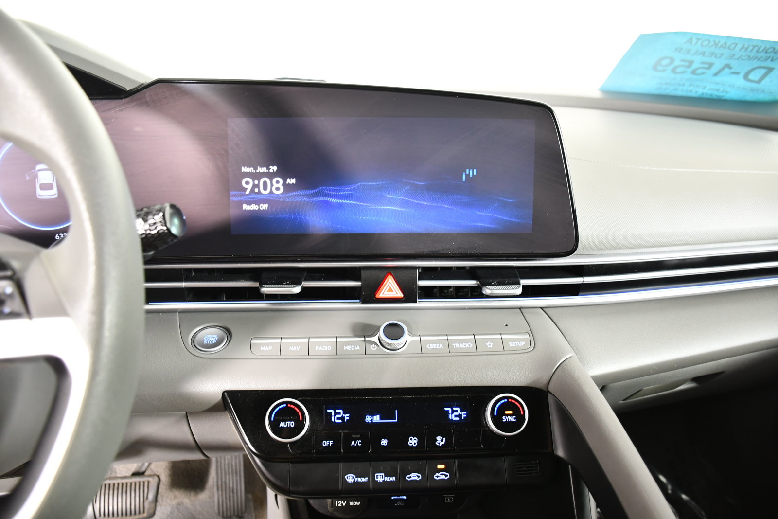 Used 2024 Hyundai Elantra SEL FWD image 26
