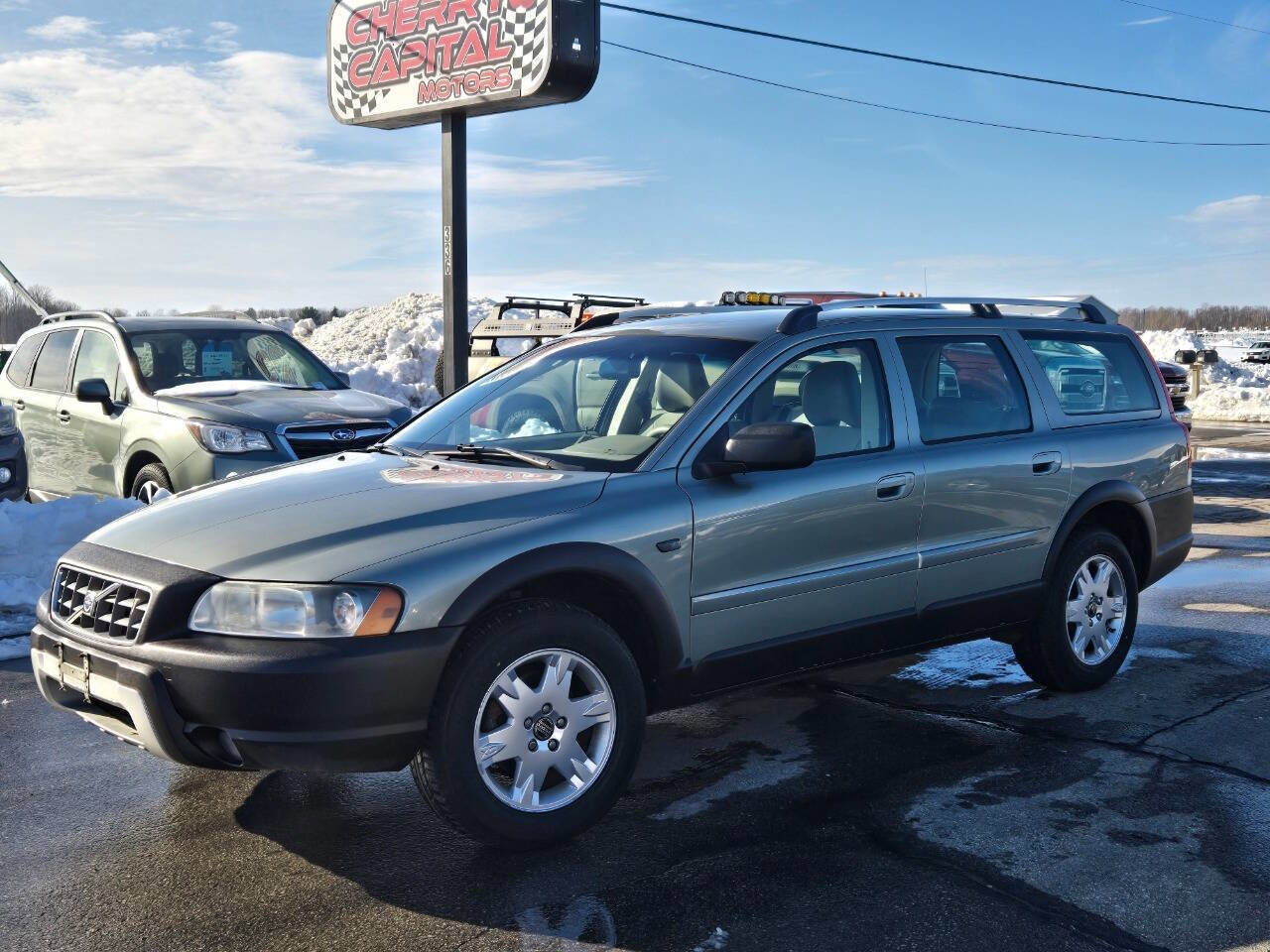 Used 2006 Volvo XC70 Base AWD 4dr Wagon image 4