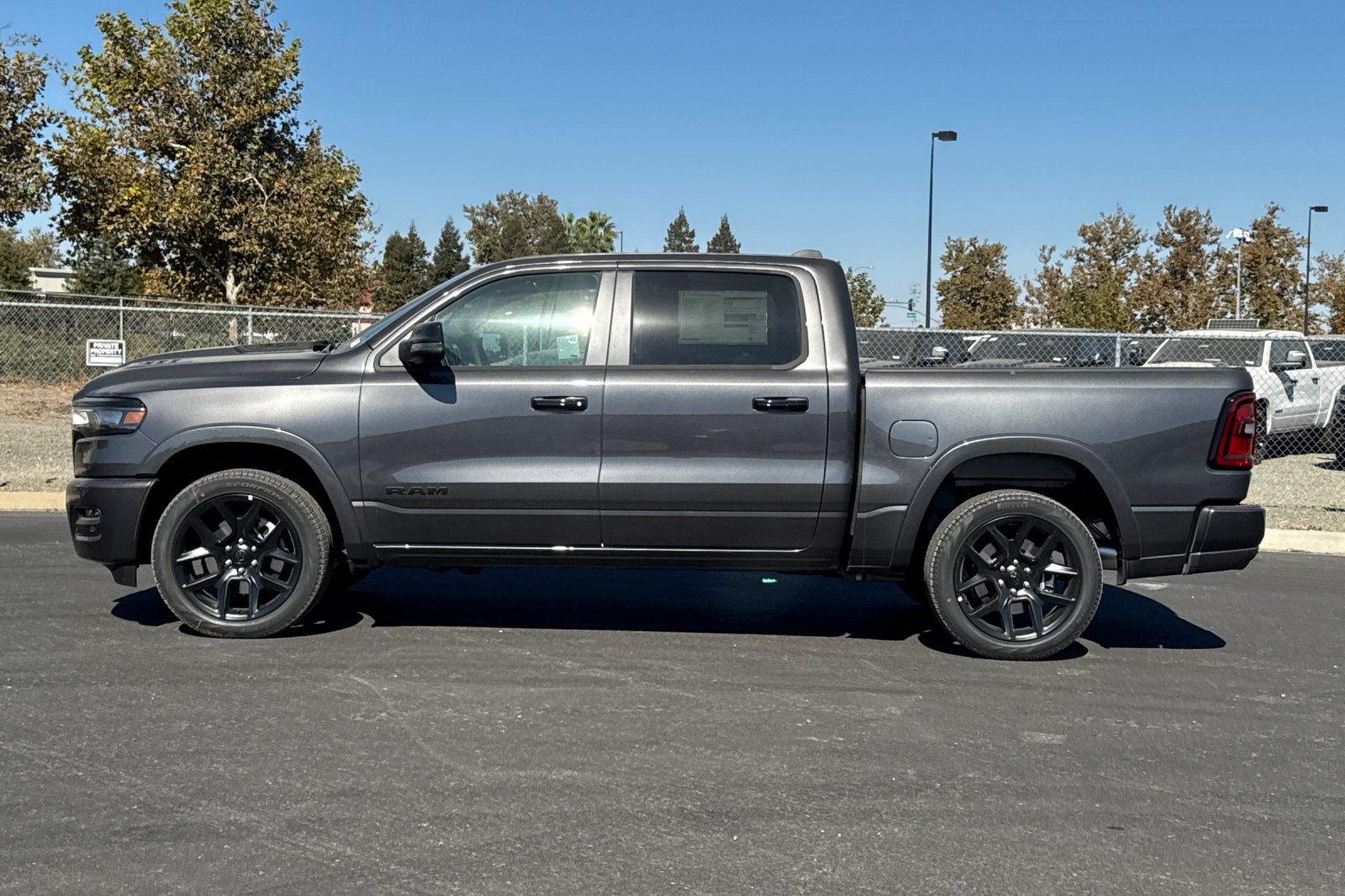 New 2027 RAM 1500 Laramie AWD/4WD image 6