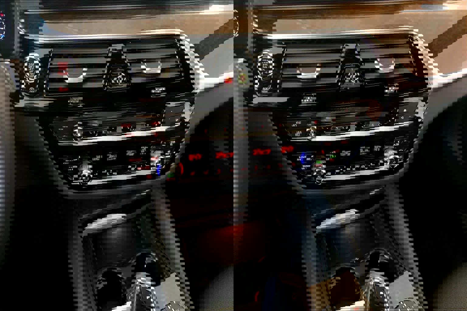 Used 2019 BMW 530i xDrive w/ Executive Package image 34