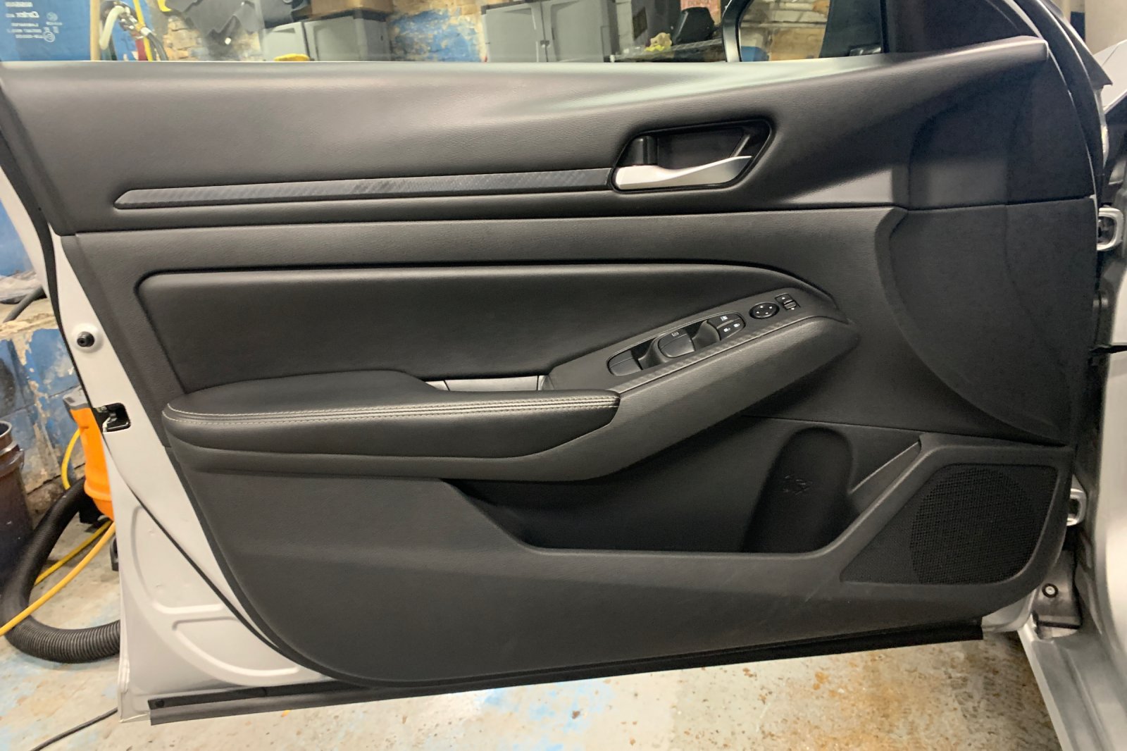Used 2024 Nissan Altima 2.5 SV FWD image 10