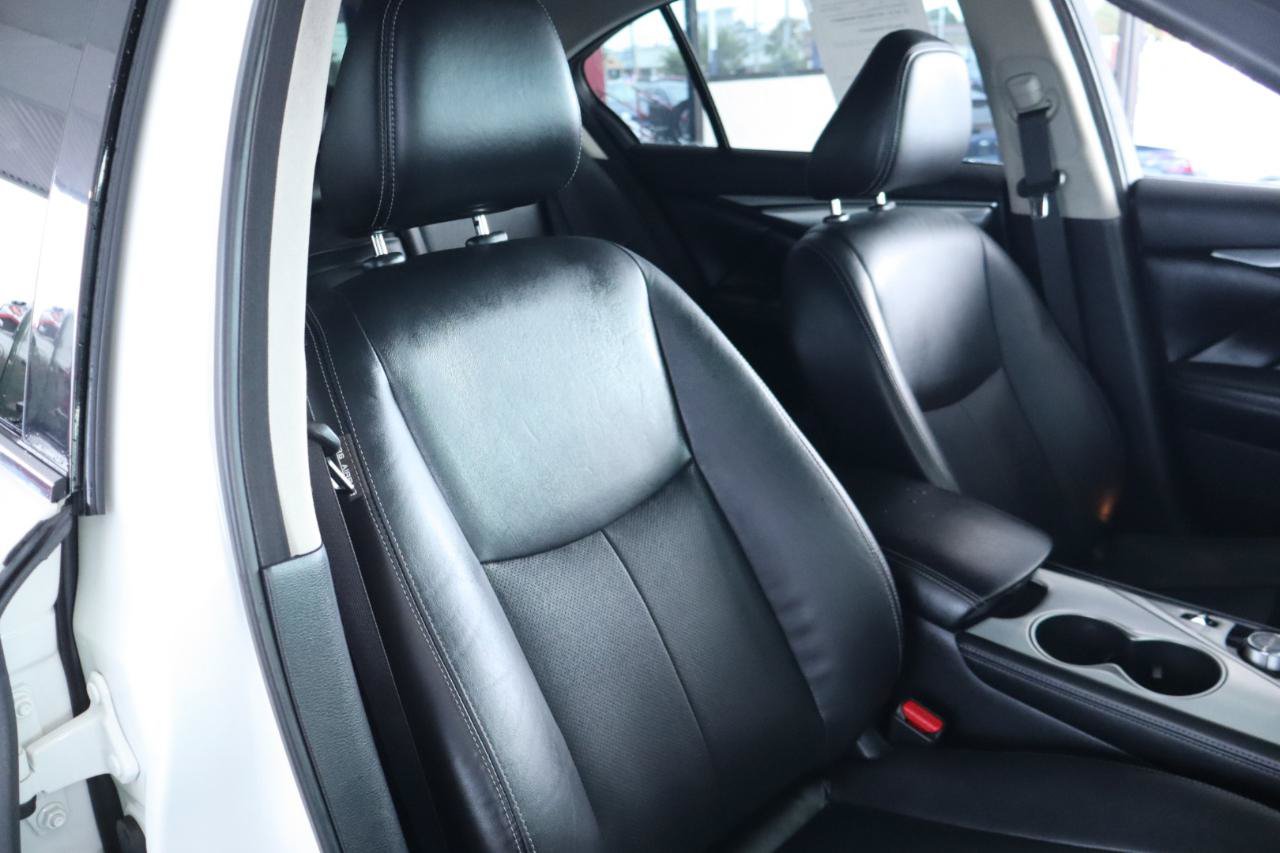 Used 2021 INFINITI Q50 Luxe w/ Seat & Sound Package RWD image 39