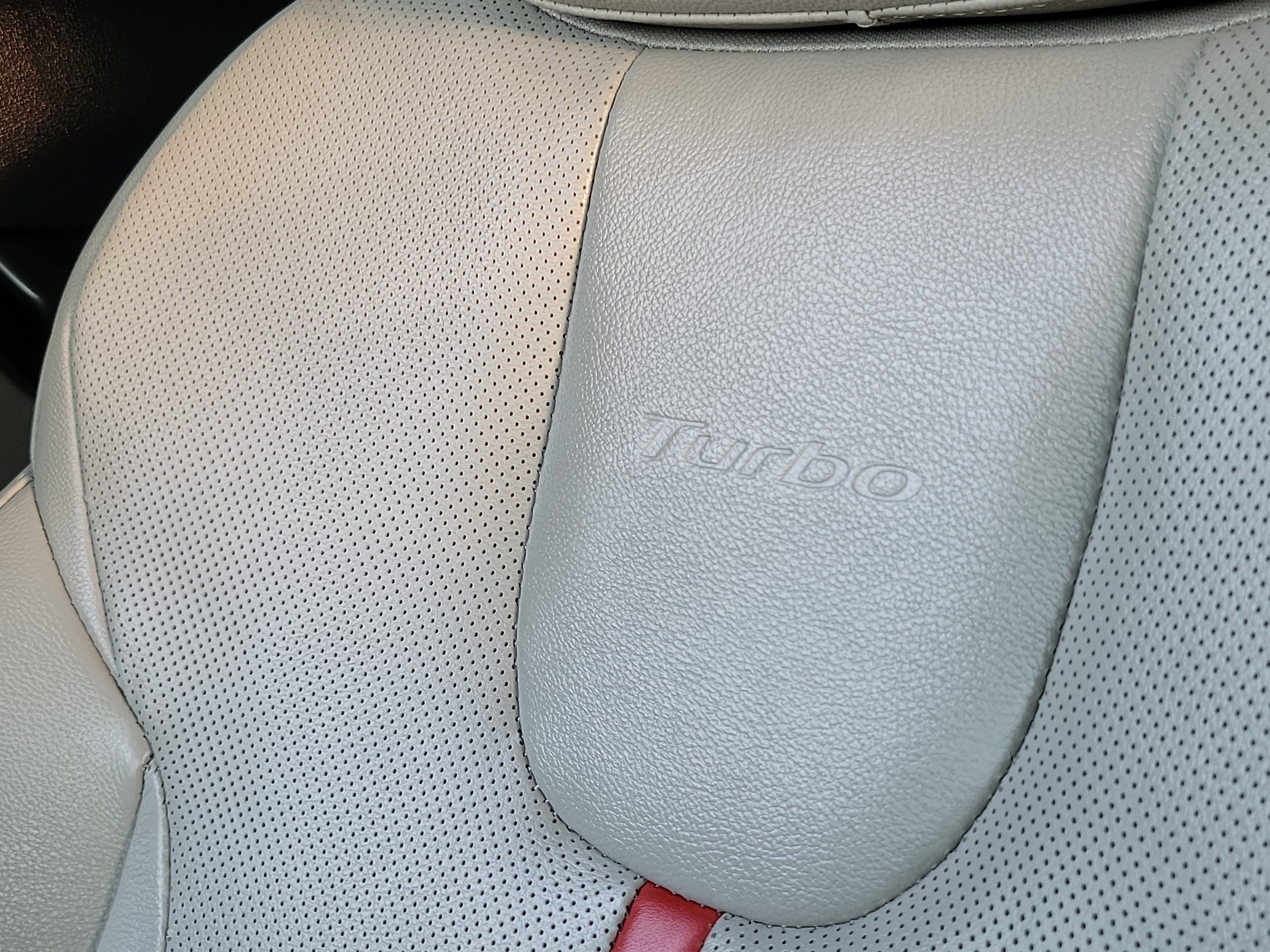 Used 2020 Hyundai Veloster Turbo Ultimate image 13
