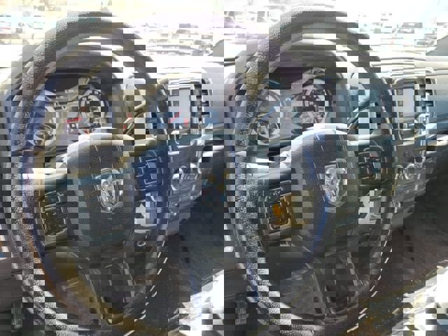 Used 2015 RAM 2500 SLT image 9