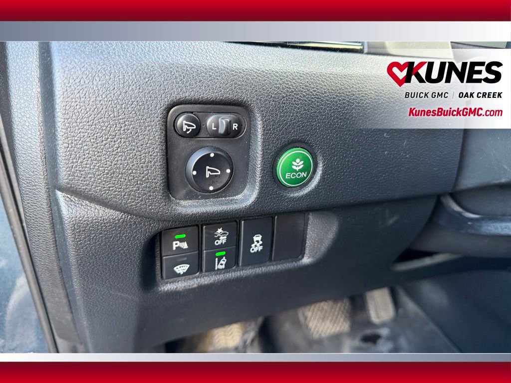 Used 2021 Honda Pilot Touring image 16